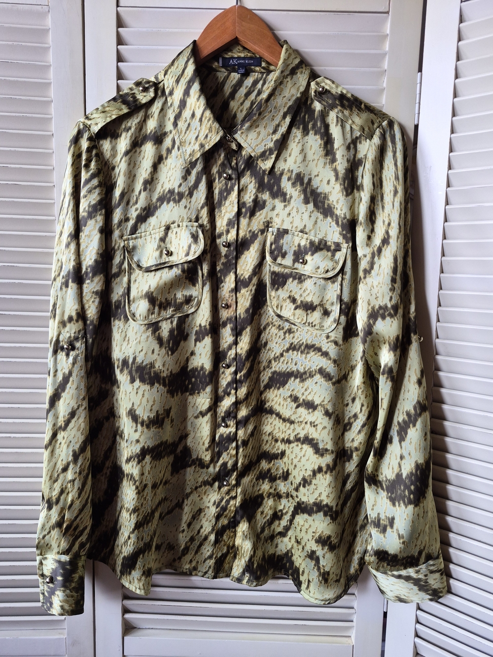 Anne Klein Animal Print Blouse Size Large